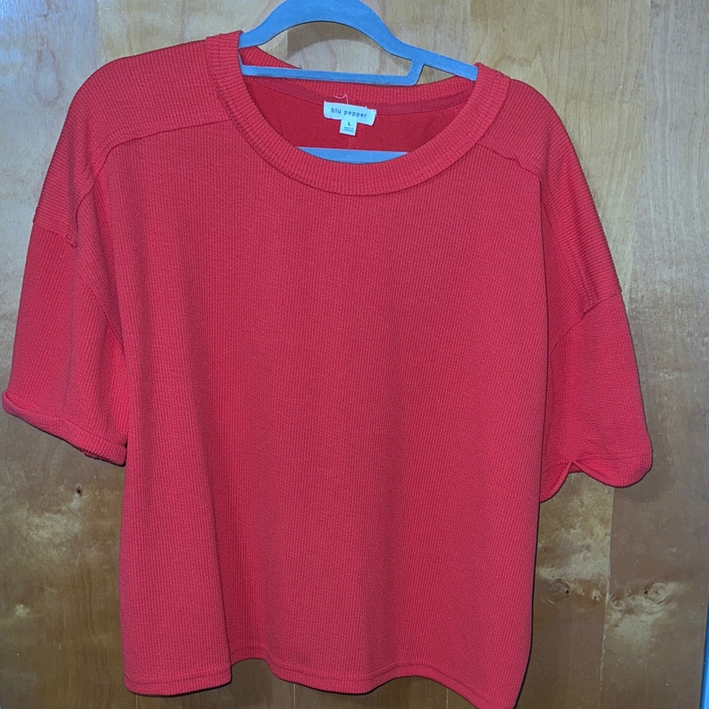Blue Pepper Bright Red Short Sleeve Tee